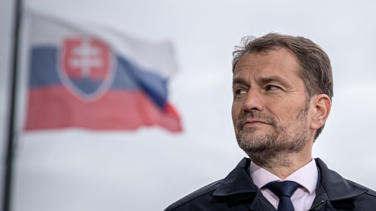 Na Slovensku odstupují další ministři. Slováci chtějí odchod Matoviče